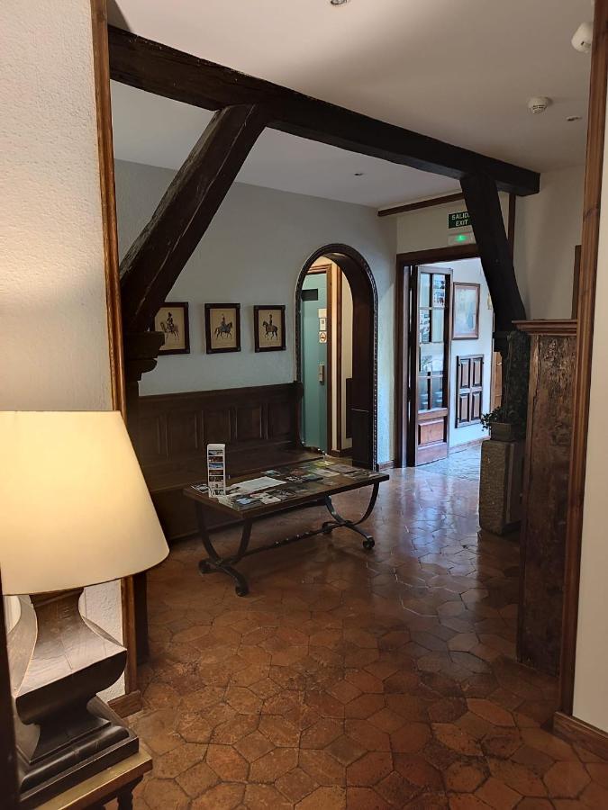 Conde Aznar Jaca Exterior foto
